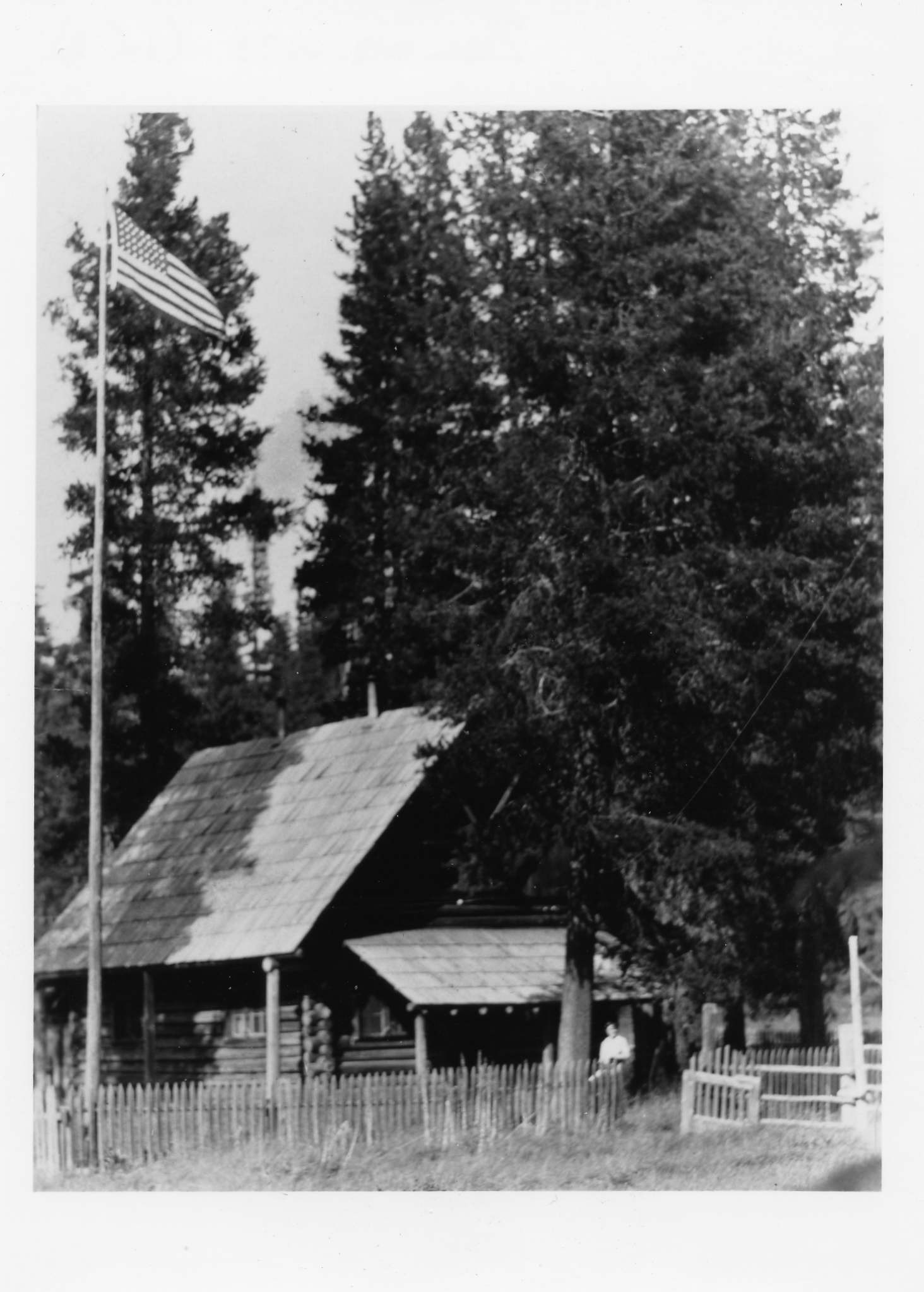 Clackamas Lake Ranger Station